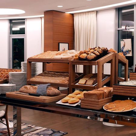 Renaissance Paris Republique Hotel & Spa Luaran gambar